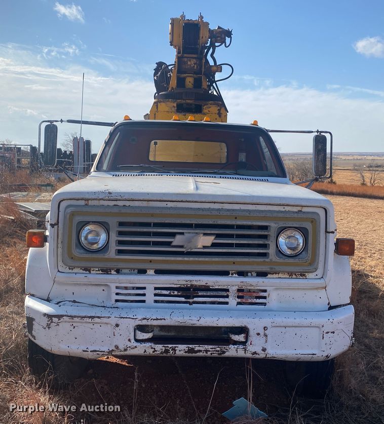 image for item DM8294 1975 GMC 6500  digger derrick truck