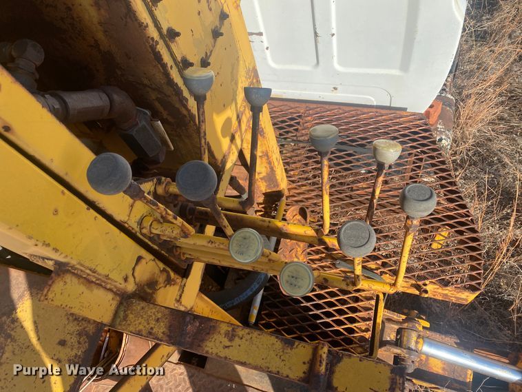 image for item DM8294 1975 GMC 6500  digger derrick truck