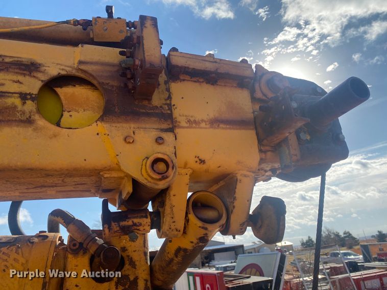 image for item DM8294 1975 GMC 6500  digger derrick truck