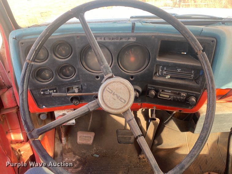 image for item DM8294 1975 GMC 6500  digger derrick truck