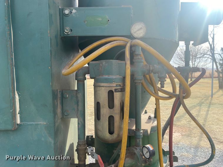 image for item DM8295 VacuBlast MK11P media blast cabinet