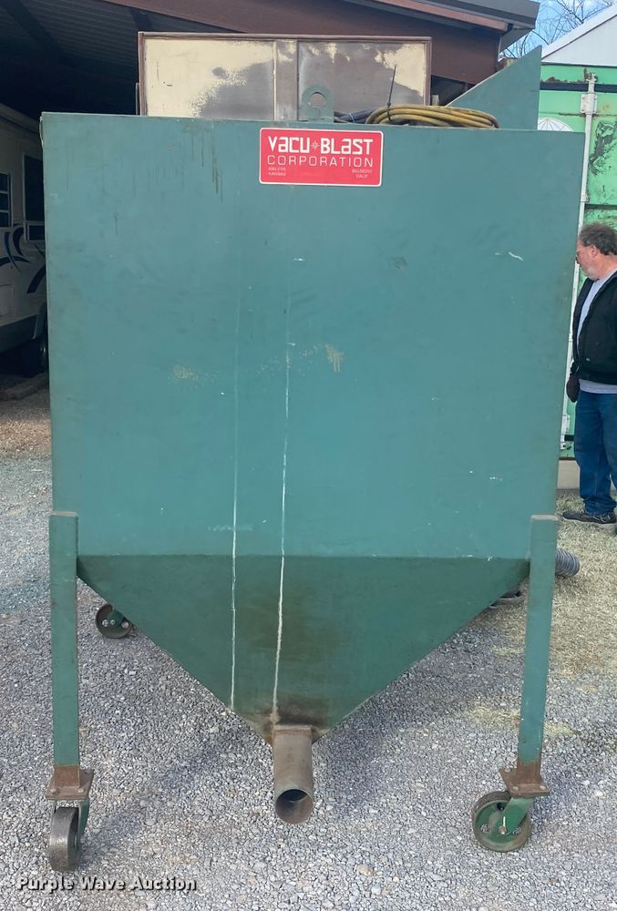 image for item DM8295 VacuBlast MK11P media blast cabinet