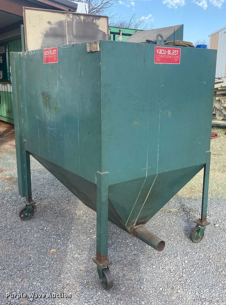 image for item DM8295 VacuBlast MK11P media blast cabinet