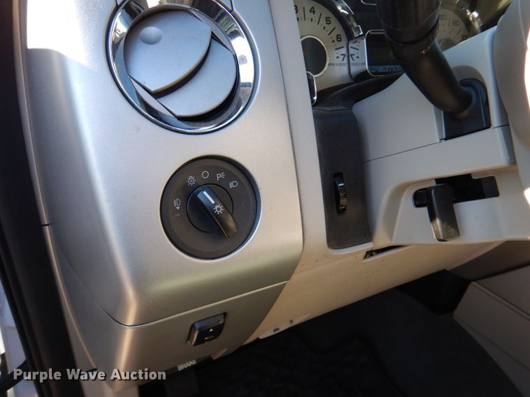image for item DN2717 2010 Ford Expedition  SUV