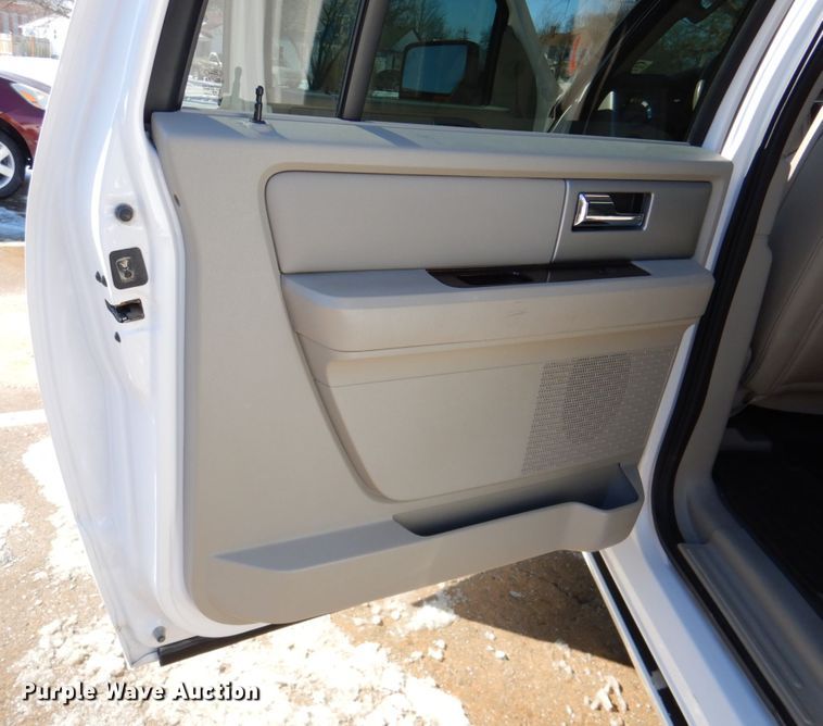 image for item DN2717 2010 Ford Expedition  SUV