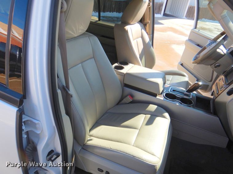 image for item DN2717 2010 Ford Expedition  SUV