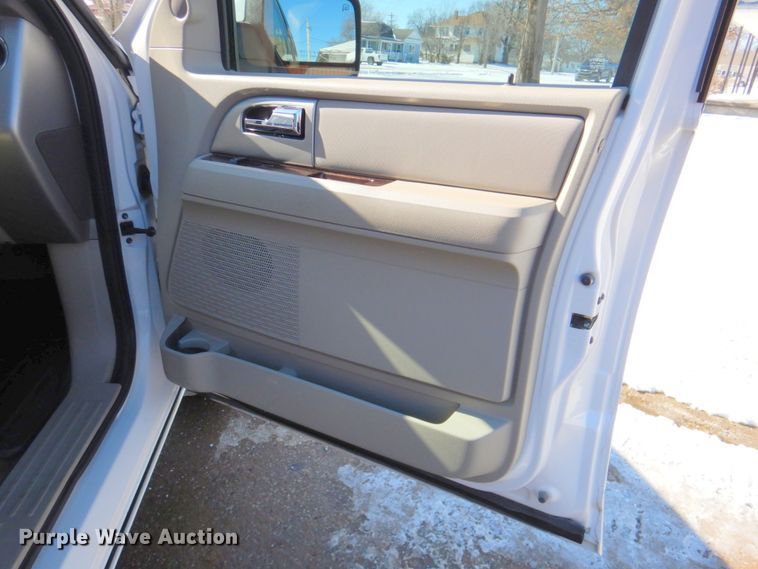 image for item DN2717 2010 Ford Expedition  SUV