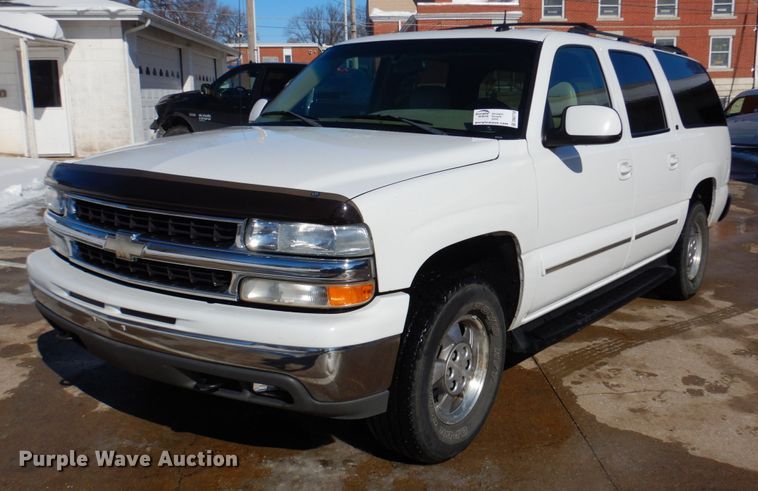 image for item DN2718 2002 Chevrolet Suburban  SUV