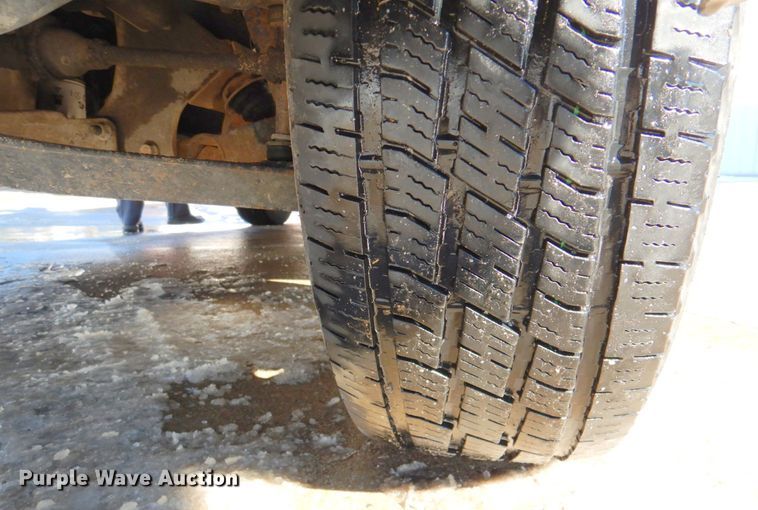 image for item DN2718 2002 Chevrolet Suburban  SUV