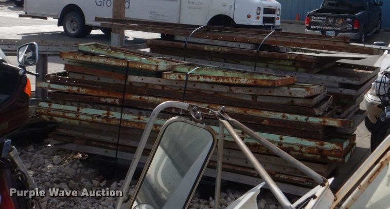 image for item DN7255 Paint booth