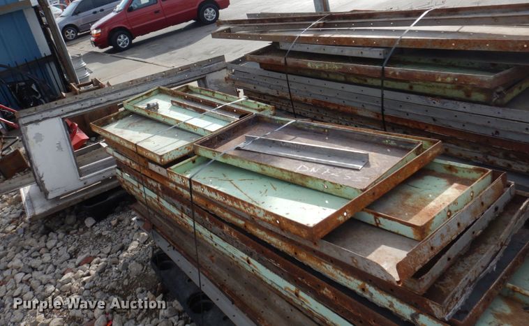 image for item DN7255 Paint booth