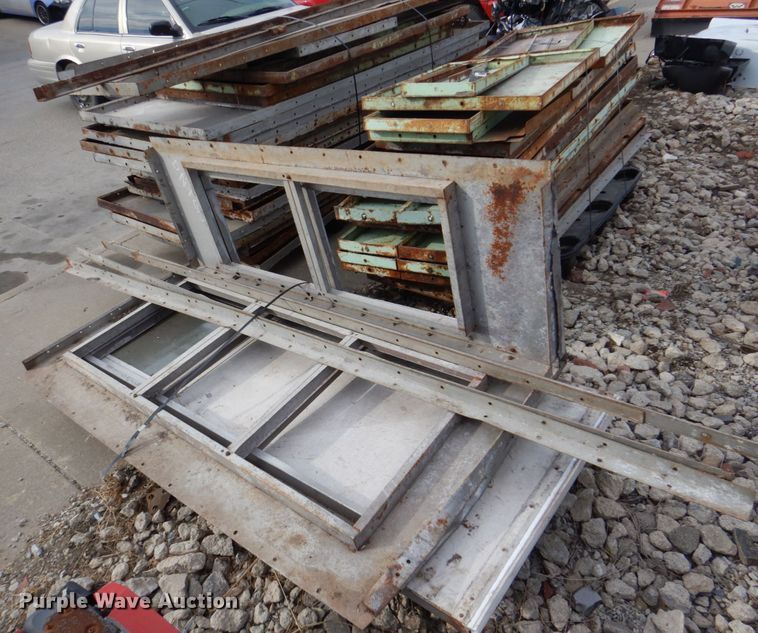 image for item DN7255 Paint booth