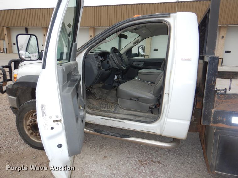 image for item DN7256 2009 Dodge Ram 4500  dump flatbed truck