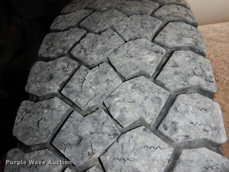 image for item DN7256 2009 Dodge Ram 4500  dump flatbed truck