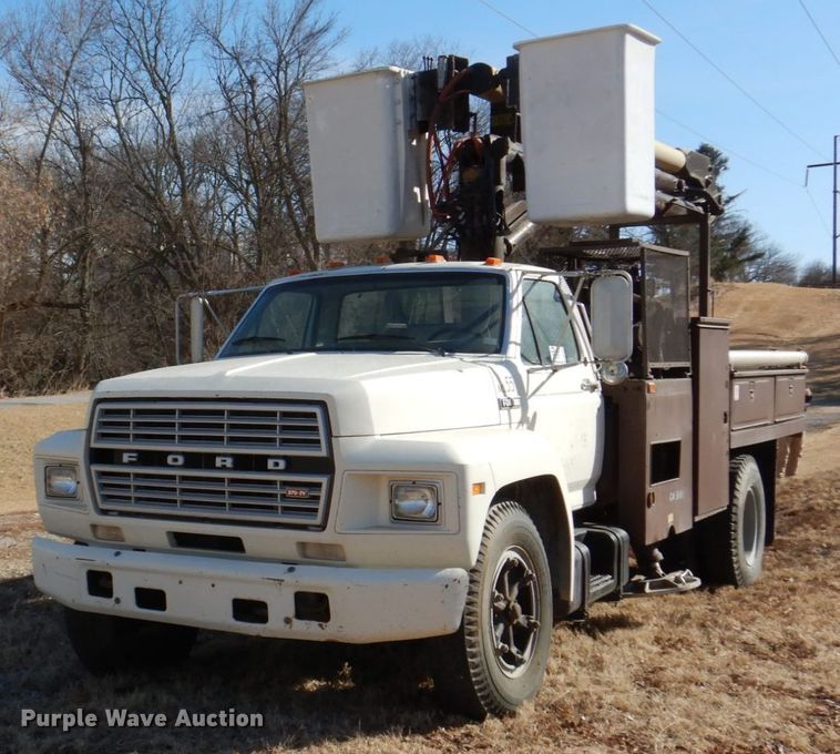 image for item DN7264 1984 Ford F600  bucket truck