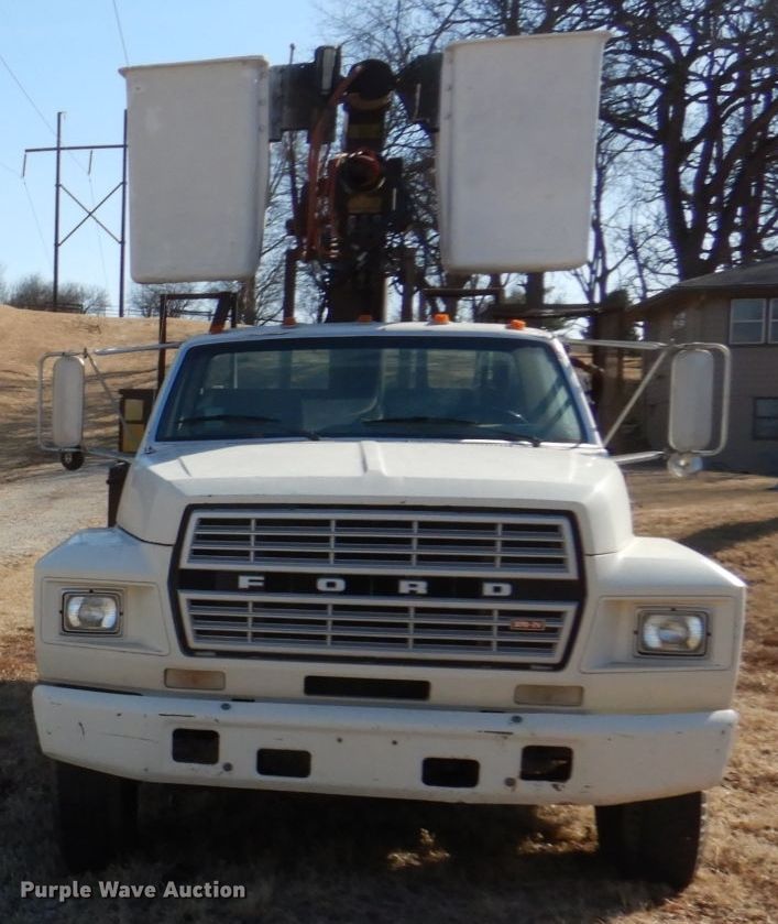 image for item DN7264 1984 Ford F600  bucket truck