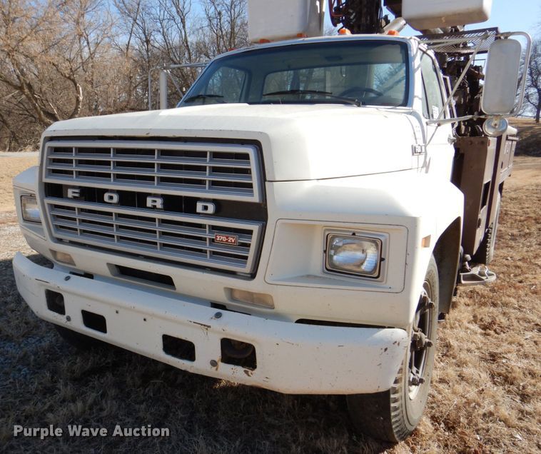 image for item DN7264 1984 Ford F600  bucket truck