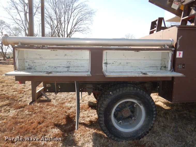 image for item DN7264 1984 Ford F600  bucket truck