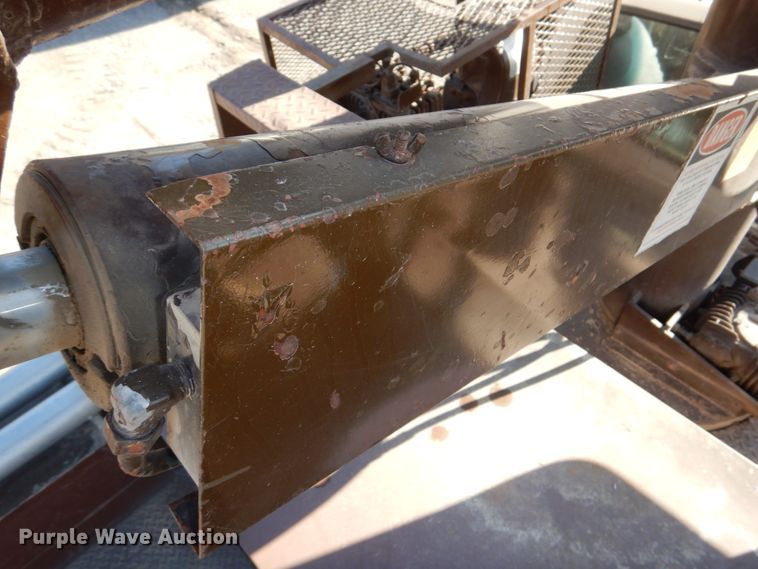 image for item DN7264 1984 Ford F600  bucket truck