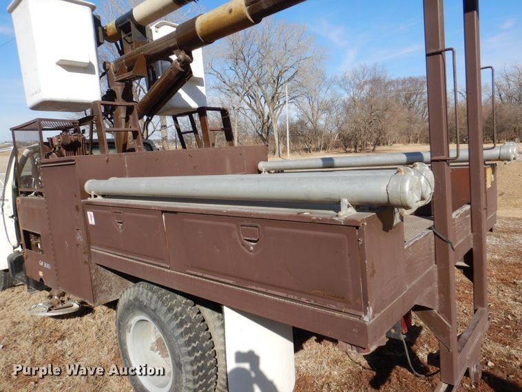 image for item DN7264 1984 Ford F600  bucket truck