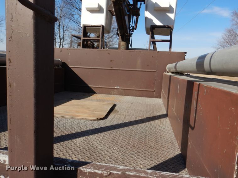 image for item DN7264 1984 Ford F600  bucket truck