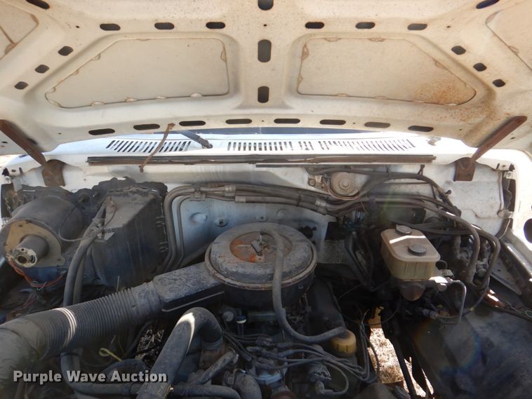 image for item DN7264 1984 Ford F600  bucket truck