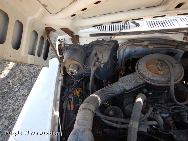 image for item DN7264 1984 Ford F600  bucket truck