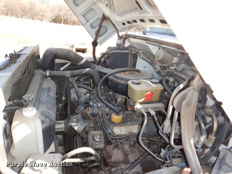 image for item DN7264 1984 Ford F600  bucket truck