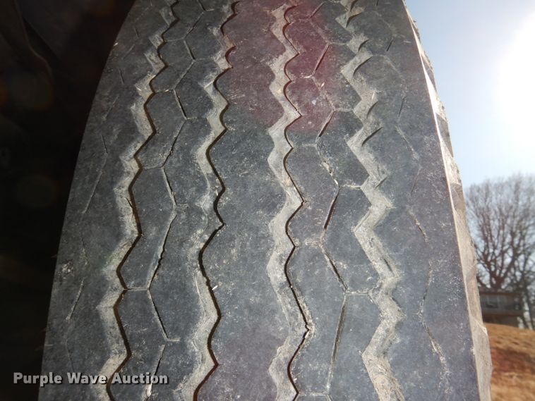 image for item DN7264 1984 Ford F600  bucket truck