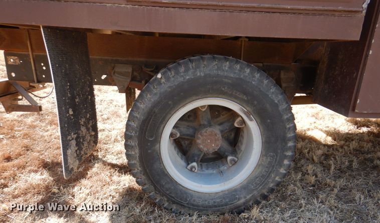 image for item DN7264 1984 Ford F600  bucket truck