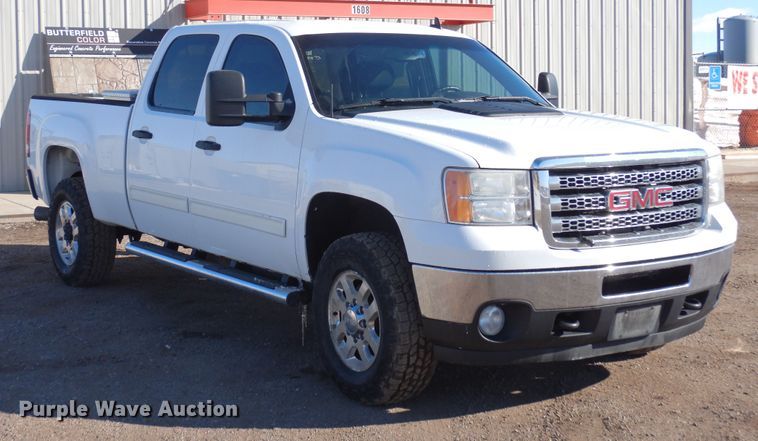 image for item DR1127 2013 GMC Sierra 3500HD  Crew Cab pickup truck