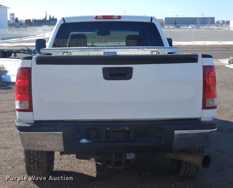image for item DR1127 2013 GMC Sierra 3500HD  Crew Cab pickup truck