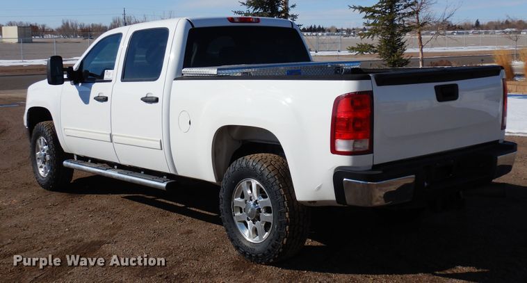 image for item DR1127 2013 GMC Sierra 3500HD  Crew Cab pickup truck