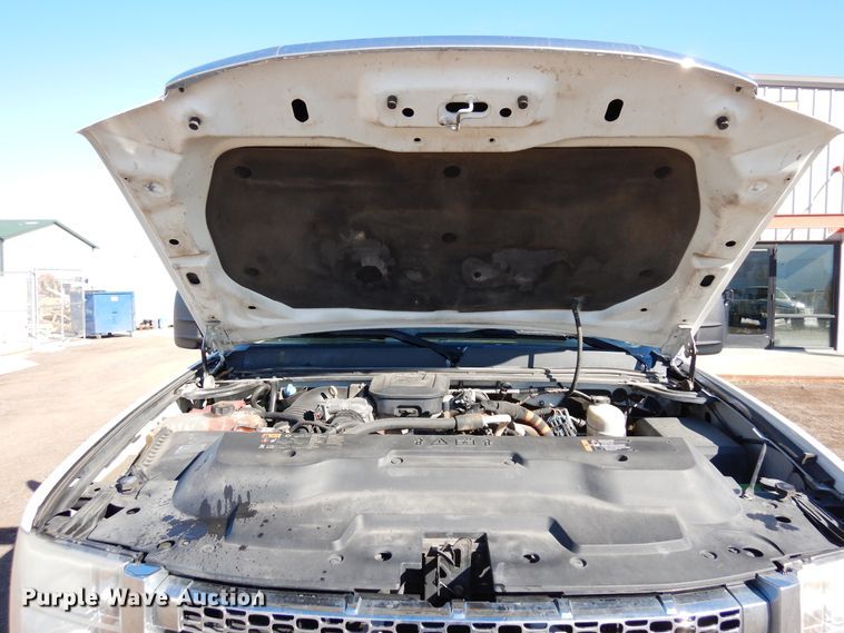 image for item DR1127 2013 GMC Sierra 3500HD  Crew Cab pickup truck