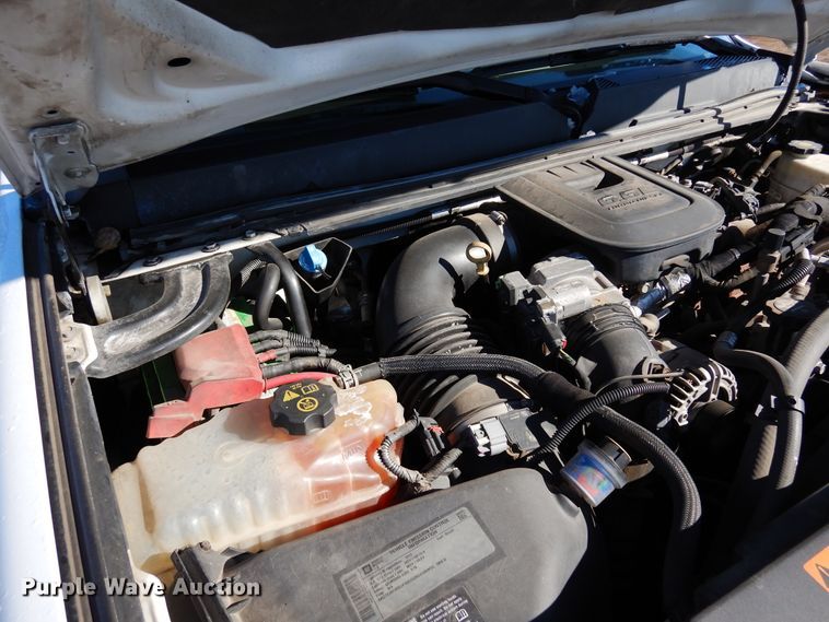 image for item DR1127 2013 GMC Sierra 3500HD  Crew Cab pickup truck