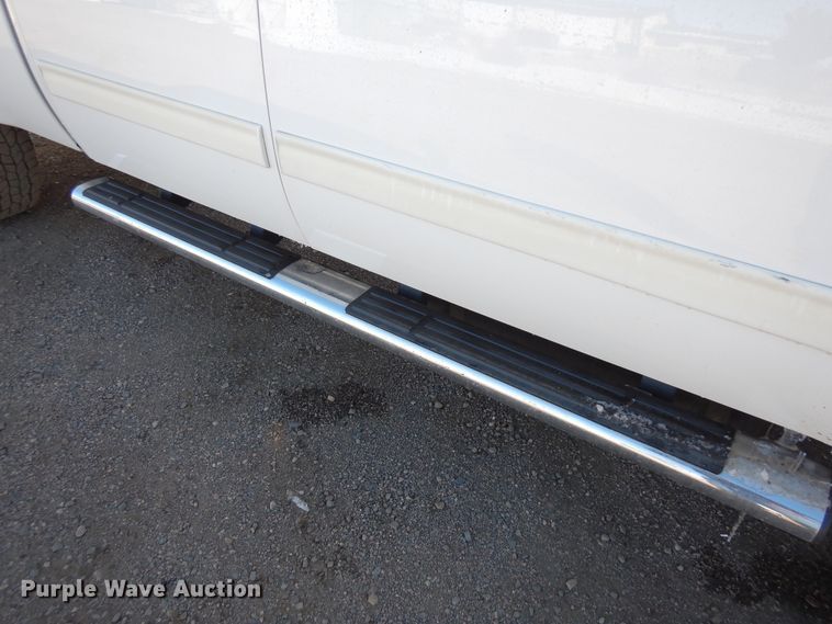 image for item DR1127 2013 GMC Sierra 3500HD  Crew Cab pickup truck