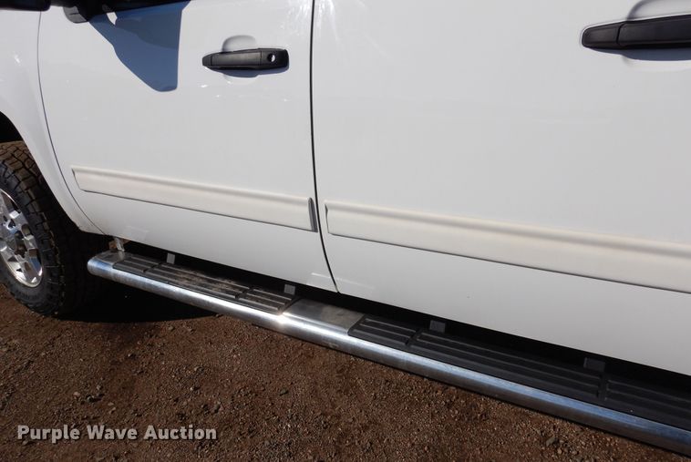 image for item DR1127 2013 GMC Sierra 3500HD  Crew Cab pickup truck