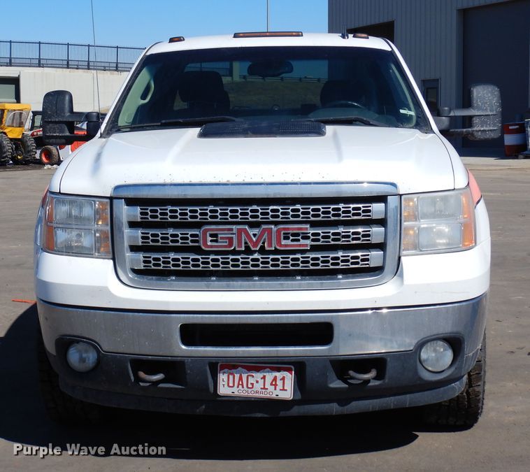 image for item DR1130 2013 GMC Sierra 3500HD  Ext. Cab pickup truck