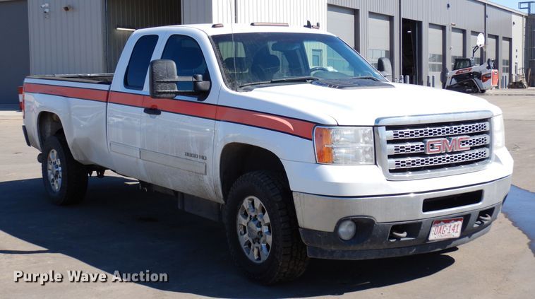 image for item DR1130 2013 GMC Sierra 3500HD  Ext. Cab pickup truck