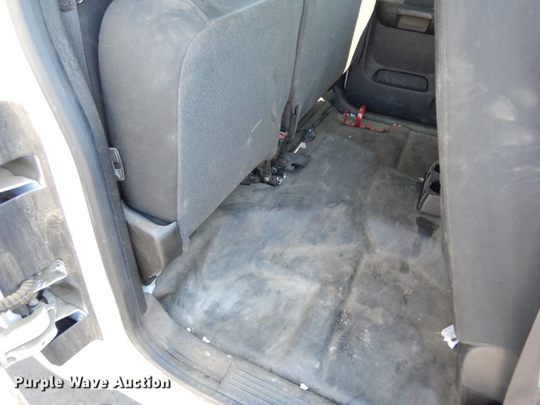 image for item DR1130 2013 GMC Sierra 3500HD  Ext. Cab pickup truck