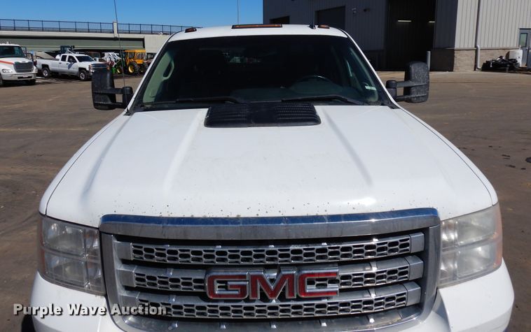 image for item DR1130 2013 GMC Sierra 3500HD  Ext. Cab pickup truck