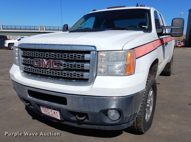 image for item DR1130 2013 GMC Sierra 3500HD  Ext. Cab pickup truck