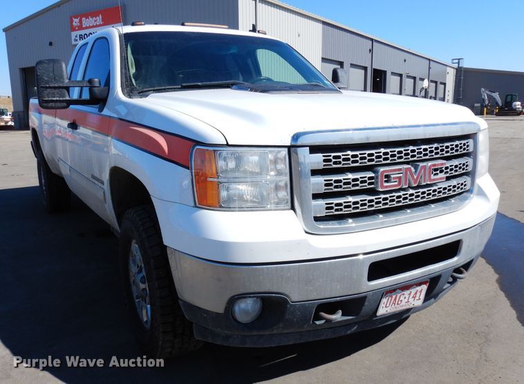 image for item DR1130 2013 GMC Sierra 3500HD  Ext. Cab pickup truck