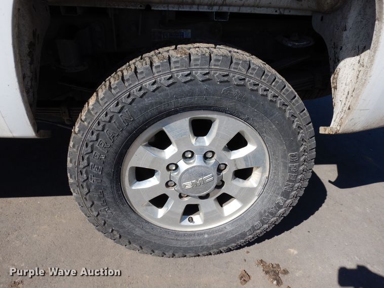 image for item DR1130 2013 GMC Sierra 3500HD  Ext. Cab pickup truck