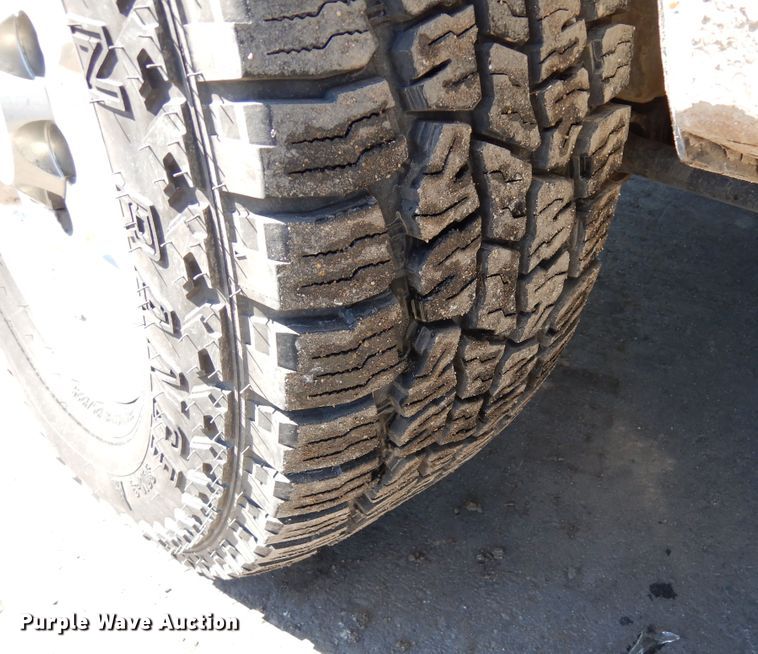 image for item DR1130 2013 GMC Sierra 3500HD  Ext. Cab pickup truck