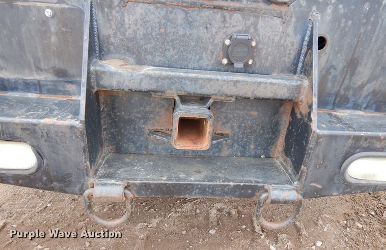 image for item DR1131 2006 GMC Sierra 3500HD  Ext. Cab flatbed pickup truck