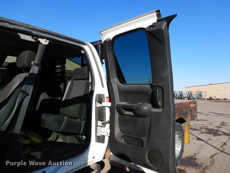 image for item DR1132 2012 GMC Sierra 3500HD  Ext. Cab flatbed pickup truck