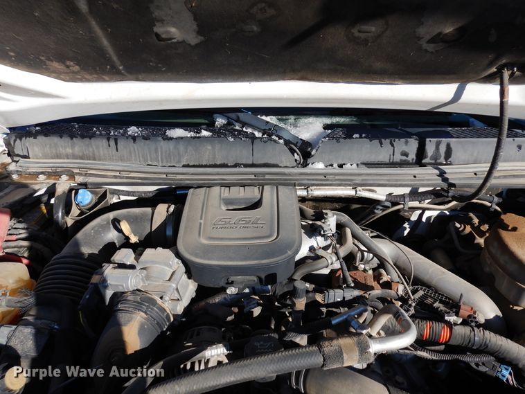 image for item DR1132 2012 GMC Sierra 3500HD  Ext. Cab flatbed pickup truck