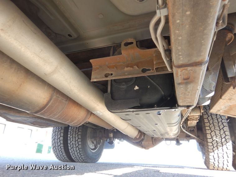 image for item DR1132 2012 GMC Sierra 3500HD  Ext. Cab flatbed pickup truck