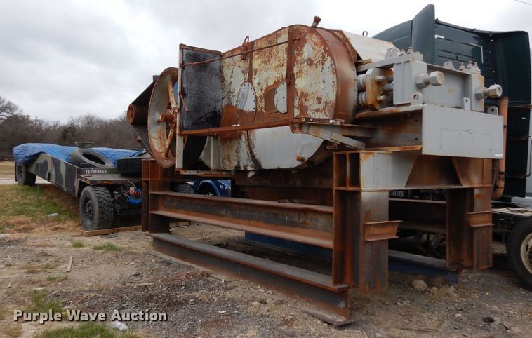 image for item ED9969 Pioneer Engineering  crusher